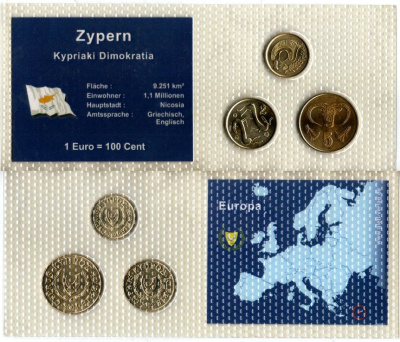 Кипр набор из 3 монет (1, 2 и 5 центов) 2003 и 2004 в красочной упаковке с информацией о стране KM 53.3, 54.3 и 55.3 никель латунь UNC 5-4-1-128